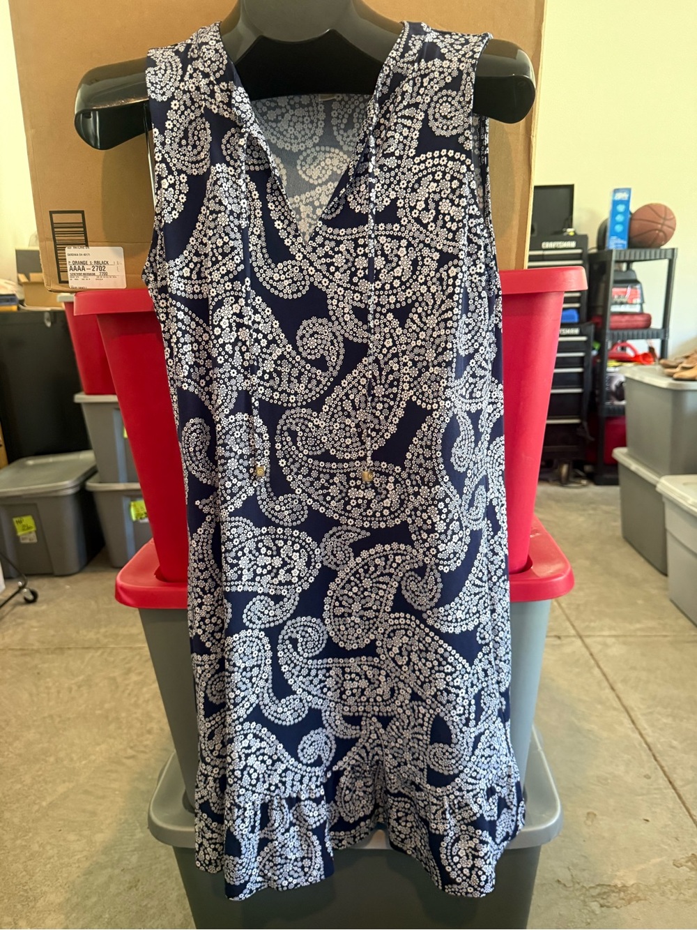 Sleeveless Navy Paisley Shift Dress - Classic Summer Style p44